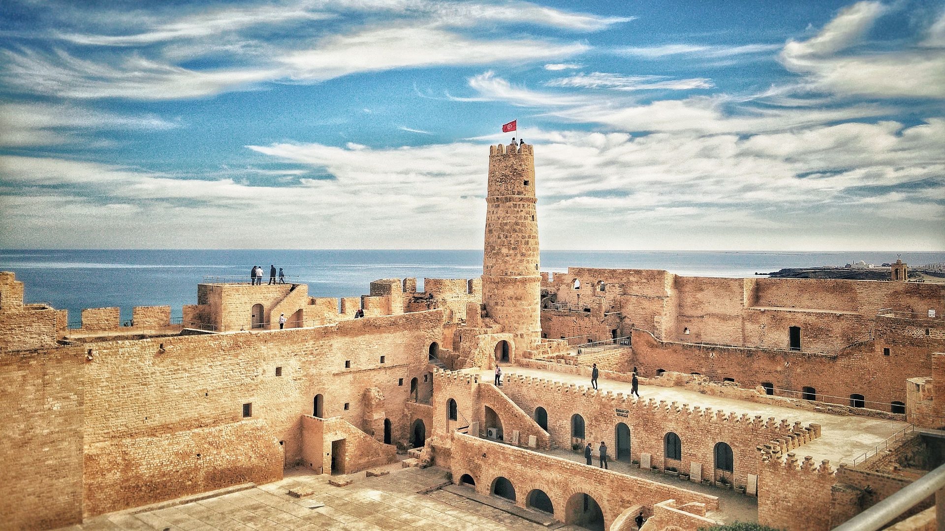 Il Ribat di Monastir affacciato sul mare